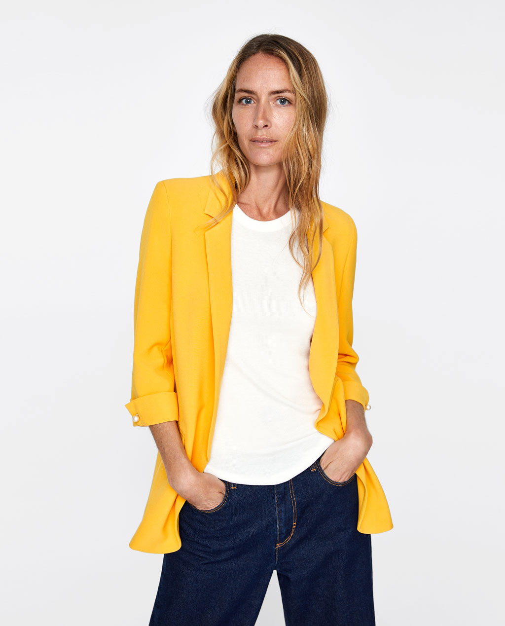 Segundas rebajas Zara blazer amarillo